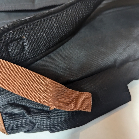 BENRUS Heritage Backpack - Black with Accents of Brown - Picture 10 of 13